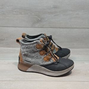 Sorel Kids BigGirl Out And About Ankle  Waterproof Duck Boot Sneakers Shoes Sz 4